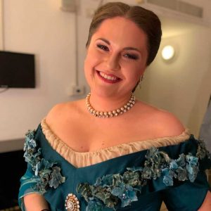 In attesa del primo atto di Traviata (Flora), Teatro alla Scala